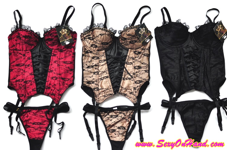 ชุดนอนเซ็กซี่ ชุดนอนสายเดี่ยว sexy สไตล์คอร์เซ็ต สีนูททองแต่งลูกไม้ดำ ร้อยริบบิ้น สวยเซ็กซี่ งานส่งออก ญี่ปุ่น สินค้าหลุดโรงงานคะ +สายรัดถุงน่อง (ถอดใส่ได้คะ)+ถุงน่องตาข่าย +กางเกงในT-back เข้าชุด เซ็ทเดียวสุดคุ้มเลยคะ