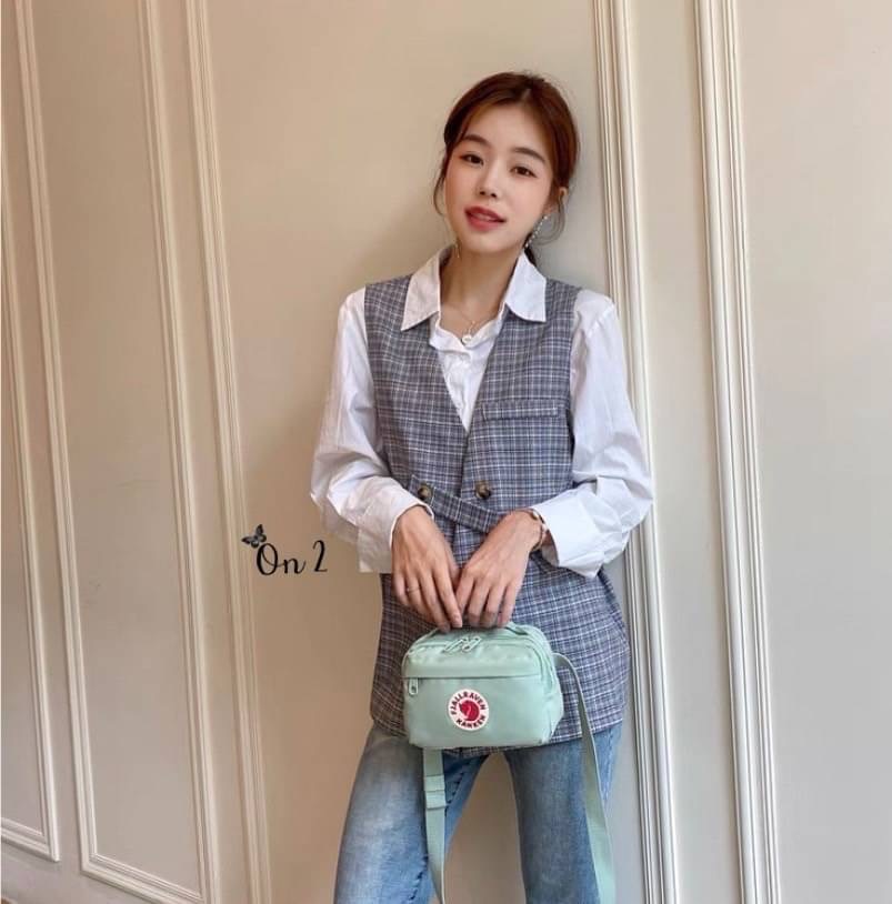 Kanken คาดอกได้ สะพายข้างได้ วัสดุตัวกระเป๋าทำจากผ้ากันน้ำอย่างดี อะหลั่ยสีตามตัวกระเป๋า สายกระเป๋าทำจากผ้าทออย่างดี