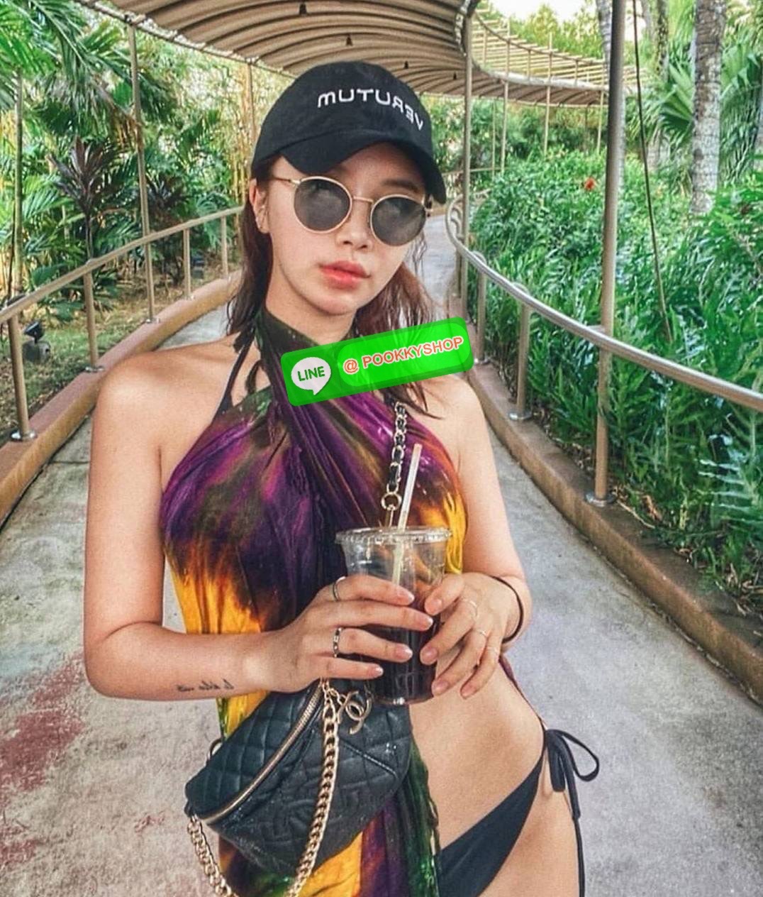 พร้อมส่งรุ่นยอดฮิต! Chanel Waist Bag With Chain VIP Gift With Purchase (GWP) รุ่น Limited พรีเมี่ยม Chanel Perfume Counter กระเป๋าสะพาย คาดเอว หรือคาดอกรุ่นใหม่ล่าสุดวัสดุหนังคาเวียร์ลายตารางเปิดปิดด้วยซิปห้องอะไหล่แบรนด์ สะดวกใช้ ภายในมีโลโก้ ใส่มือถือ i