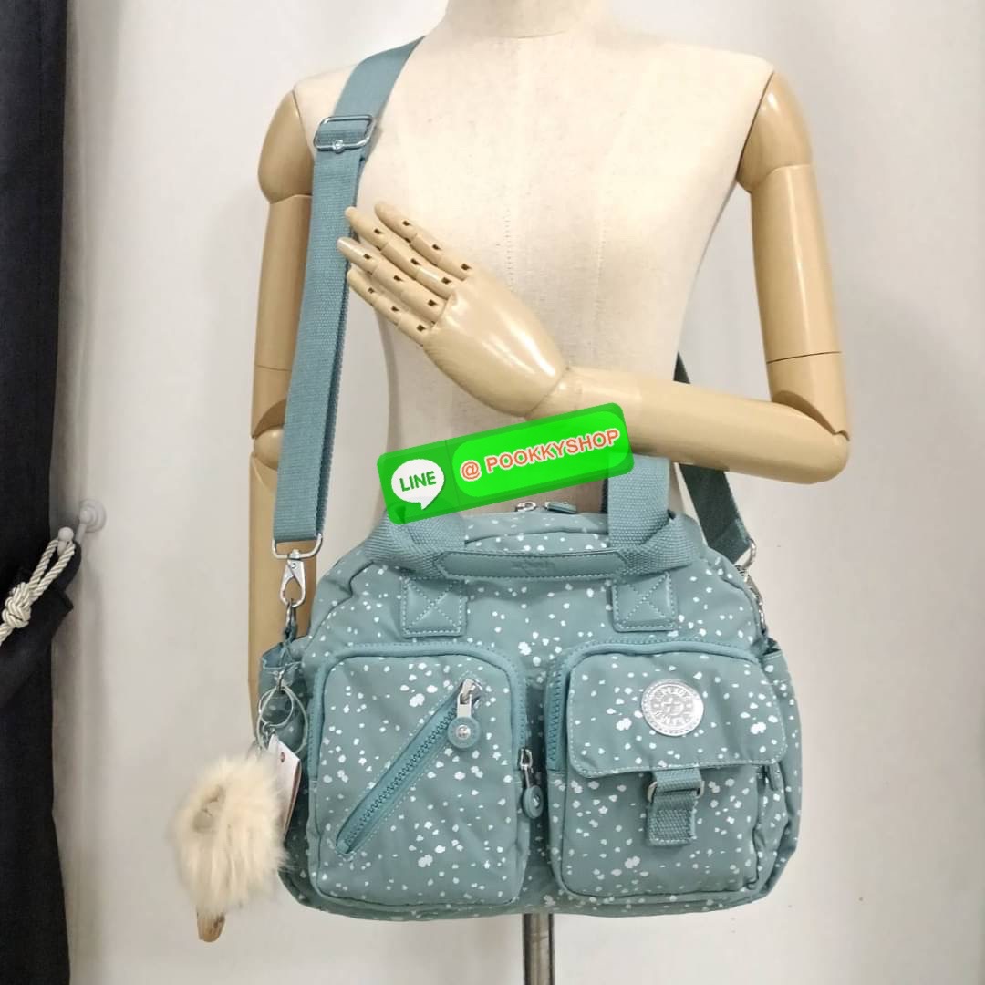 Kipling Women’s Defea Top-Handle Bag (ผ้าหนา) กระเป๋าถือหรือสะพายจาก Kipling วัสดุทำจาก Nylon + Polyester