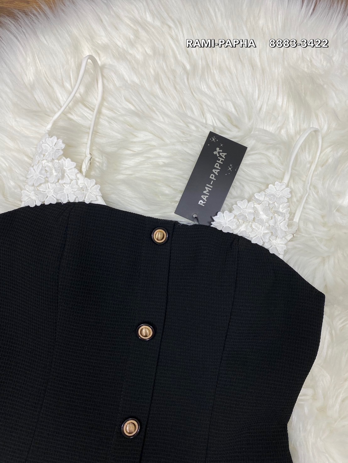 ชุดเซทแฟชั่น เสื้อสวยเก๋ แต่งดอกไม้3Dสีขาว สายสามารถปรับระดับได้