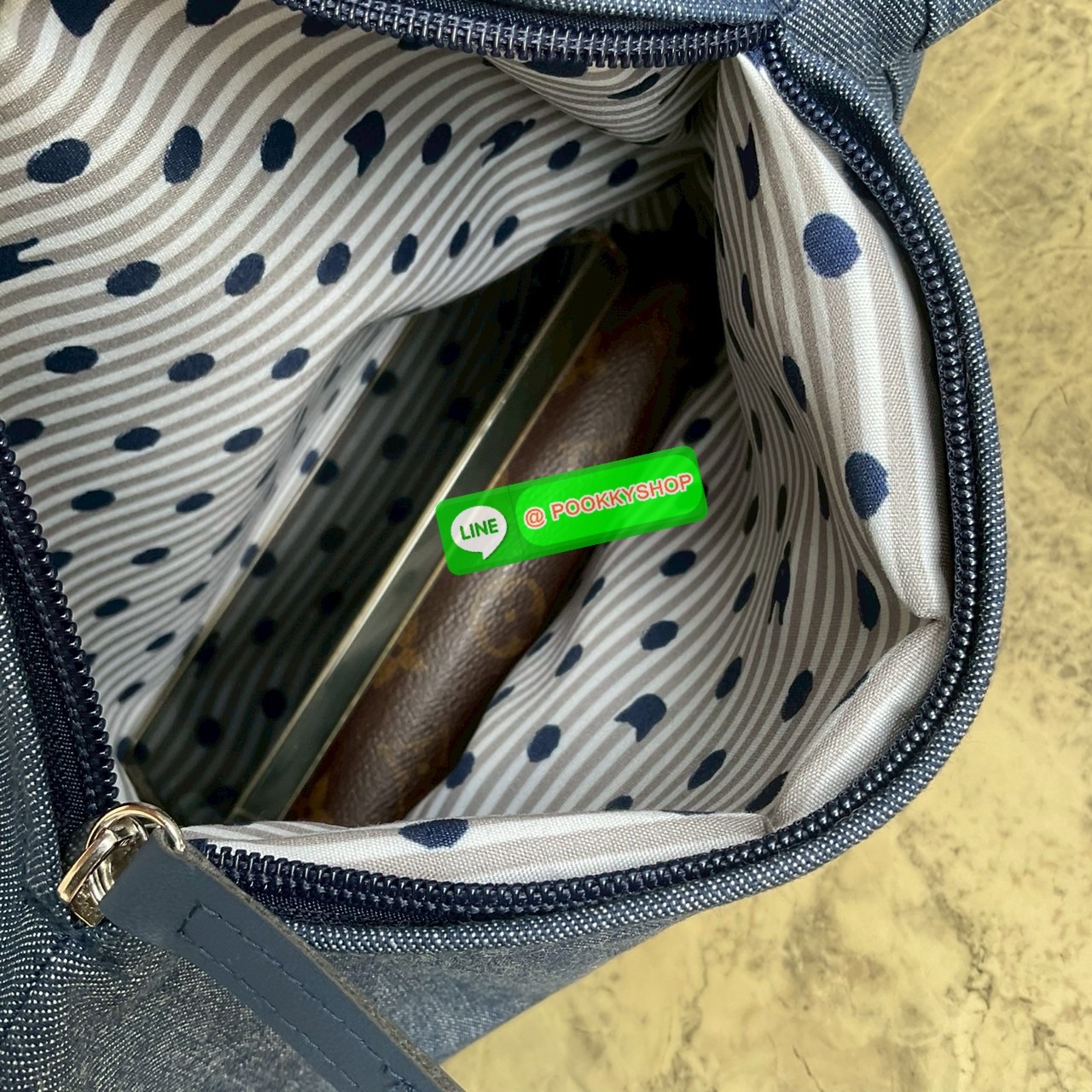 Japanese Kusuguru Embroider Lucy Paul Shoulder Bag Crossbody Bag Handbag Handbag Commuter Cartoon กระเป๋าสะพายข้าง Lucy Paul ลายปักญี่ปุ่น กระเป๋าถือทรงคุสุกุรุ กระเป๋าถือทรงสะพายข้างลายการ์ตูน ขนาดใหญ่จุของได้เยอะมาก รุ่นนี้แนะนำเลยสวยคุ้มใช้งานง่าย ห้าม