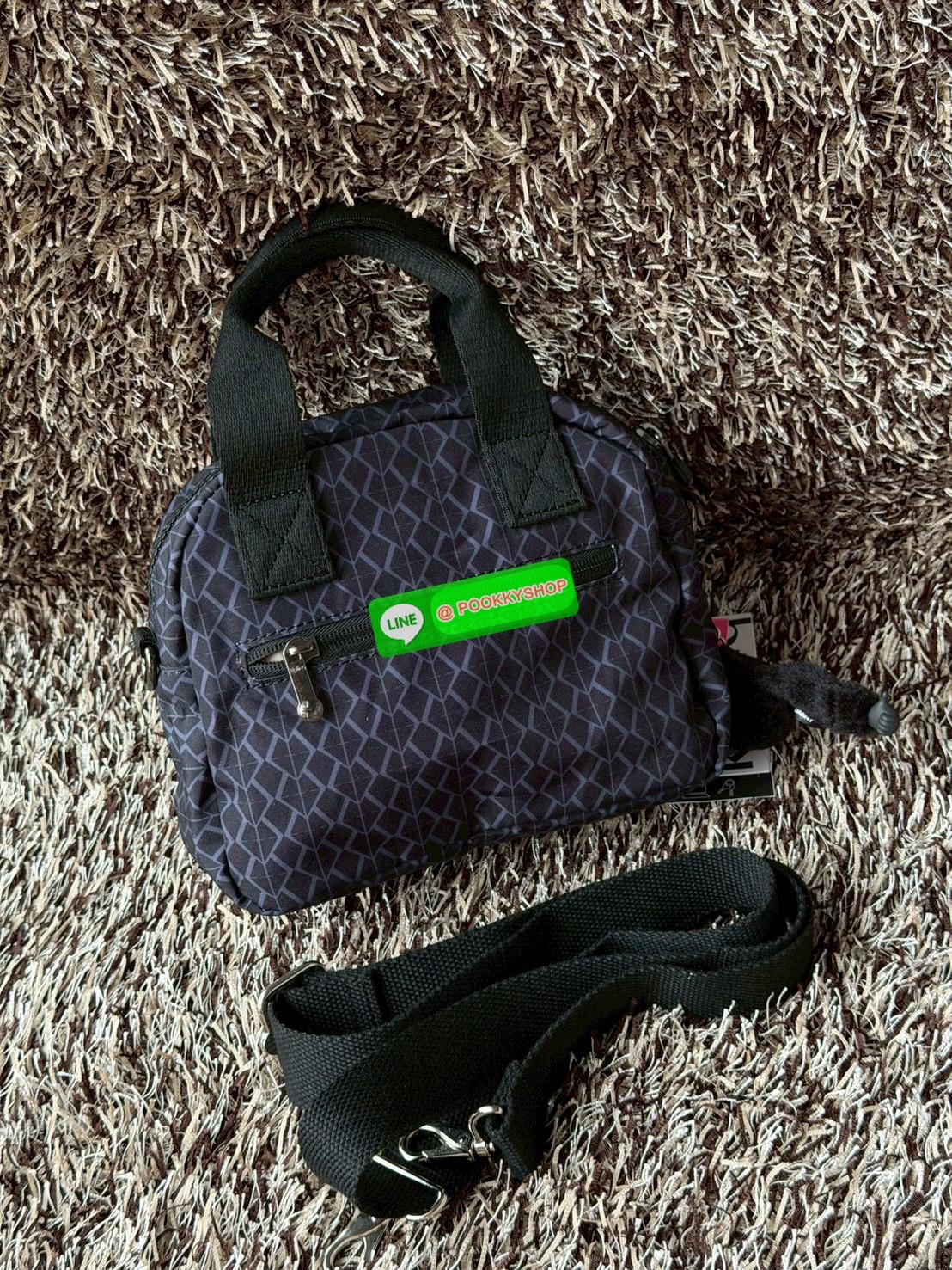 💕Kipling Unisex Shoulder Bag Defea กระเป๋าสะพายข้าง Defea Mini ที่ตอบโจทย์ทุกวันของคุณ ไม่ว่าคุณจะออกไปทำธุระประจำวัน หรือพบปะกับเพื่อนฝูง Defea Mini เป็นกระเป๋าที่น่ารักและน้ำหนักเบา ที่สุดในคอลเล็กชัน