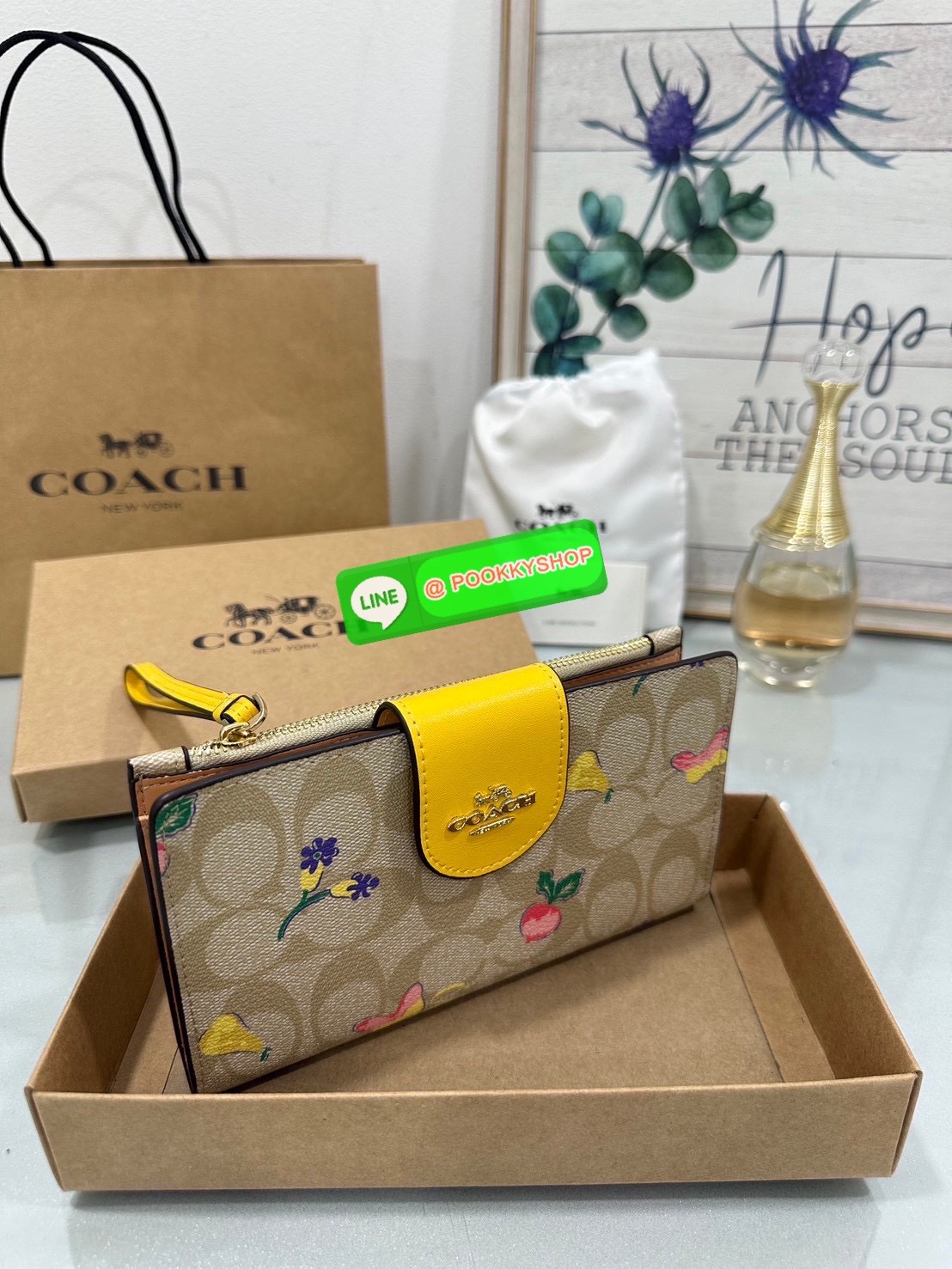 🍀Coach C2874 Tech Phone Wallet In Colorblock Signature 🍀 COLOR: signature canvas