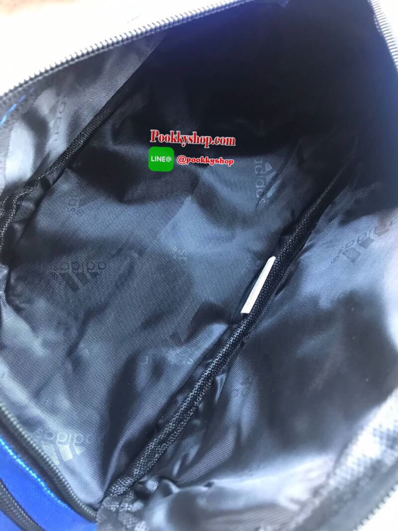Adidas Classic waist bag กระเป๋าสไตล์คาดอกหรือคาดเอว วัสดุผ้าแคนวาส ด้านหน้ามี2ช่องซิปใส่ของจุกจิก ช่องหลักสามารถใส่กระเป๋าสตางค์ยาวได้ ภายในบุผ้าสกรีนโลโก้ มีช่องซิปหลังเพิ่มอีก1ช่อง พกพาได้สะดวก ความยาวสายปรับฟรีไซส์ ใช้ได้กับทุกเพศเลยคร้า!!