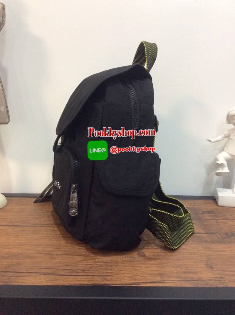 พร้อมส่ง Kipling k23525 casual lightweight waterproof backpack nylon shoulder bag รายละเอียด: KIPLING NYLON CITY BACKPACK กระเป๋าเป้สไตล์ลำลอง วัสดุ Nylon + Polyester น้ำหนักเบา มีหูหิ้ว มีช่องซิปใส่ของด้านหน้า 1 ช่อง ช่องใส่ของด้านข้าง 2 ฝั่ง เปิด-ปิดกระ