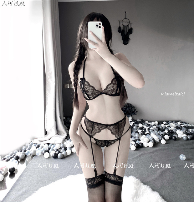 ชุดชั้นใน ชุดบิกินี่ ลูกไม้เซ็กซี่ ซีทรู สีชมพู เฉพาะบิกินี่ +G-string เข้าชุด(ไม่รวมสายรัด และถุงน่องจ้า) สำเนา สำเนา