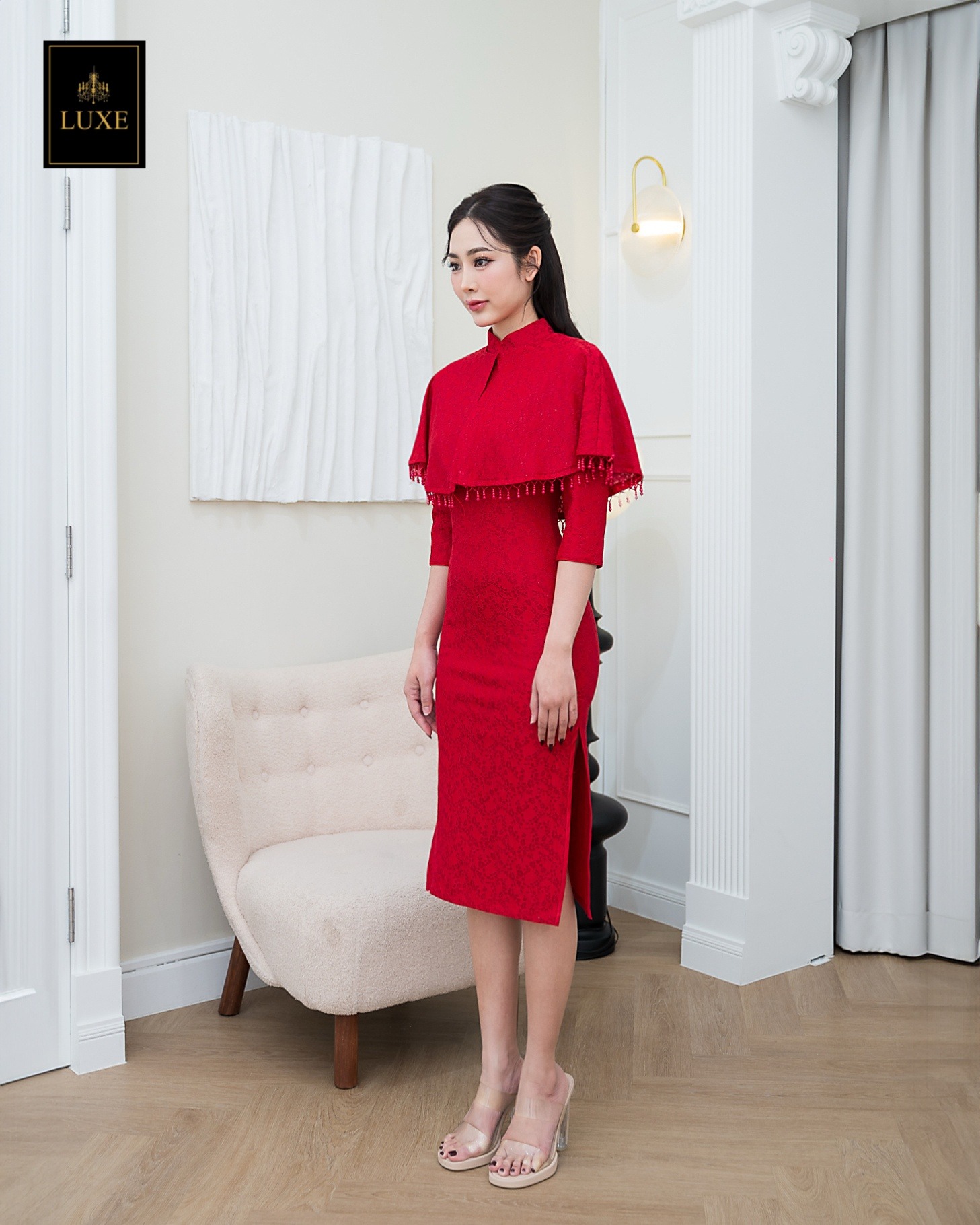 เดรสแฟชั่น เดรสกี่เพ้าเสื้อแขน 3 ส่วน มีเสื้อคลุมที่สามารถถอดได้