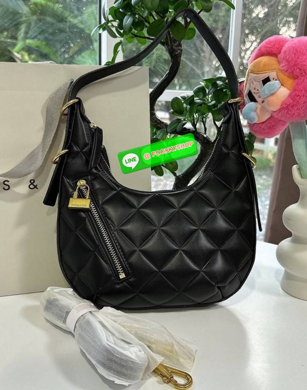 Charles&Keith แท้ Outlet ทรง hobo ใช้ได้ 2 แบบ ถือได้ สะพายได้