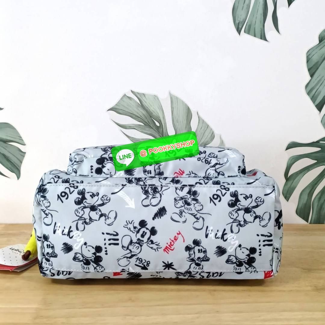 KIPLING RETH CROSSBODY BAG ซับในตาราง วัสดุ Nylon +polyester กระเป๋าสะพายข้างหรือ สะพาย Crossbody ได้ ช่องหน้าเปิด-ปิด ด้วยซิป พร้อมช่องแยกบ่อยด้านข้าง ช่องหลัก 2 ช่อง ด้านในโล่งกว้าง สามารถจุสัมภาระได้เยอะ พร้อมช่องซิปหลัง สายสะพายปรับระดับสั้น-ยาว ได้ f