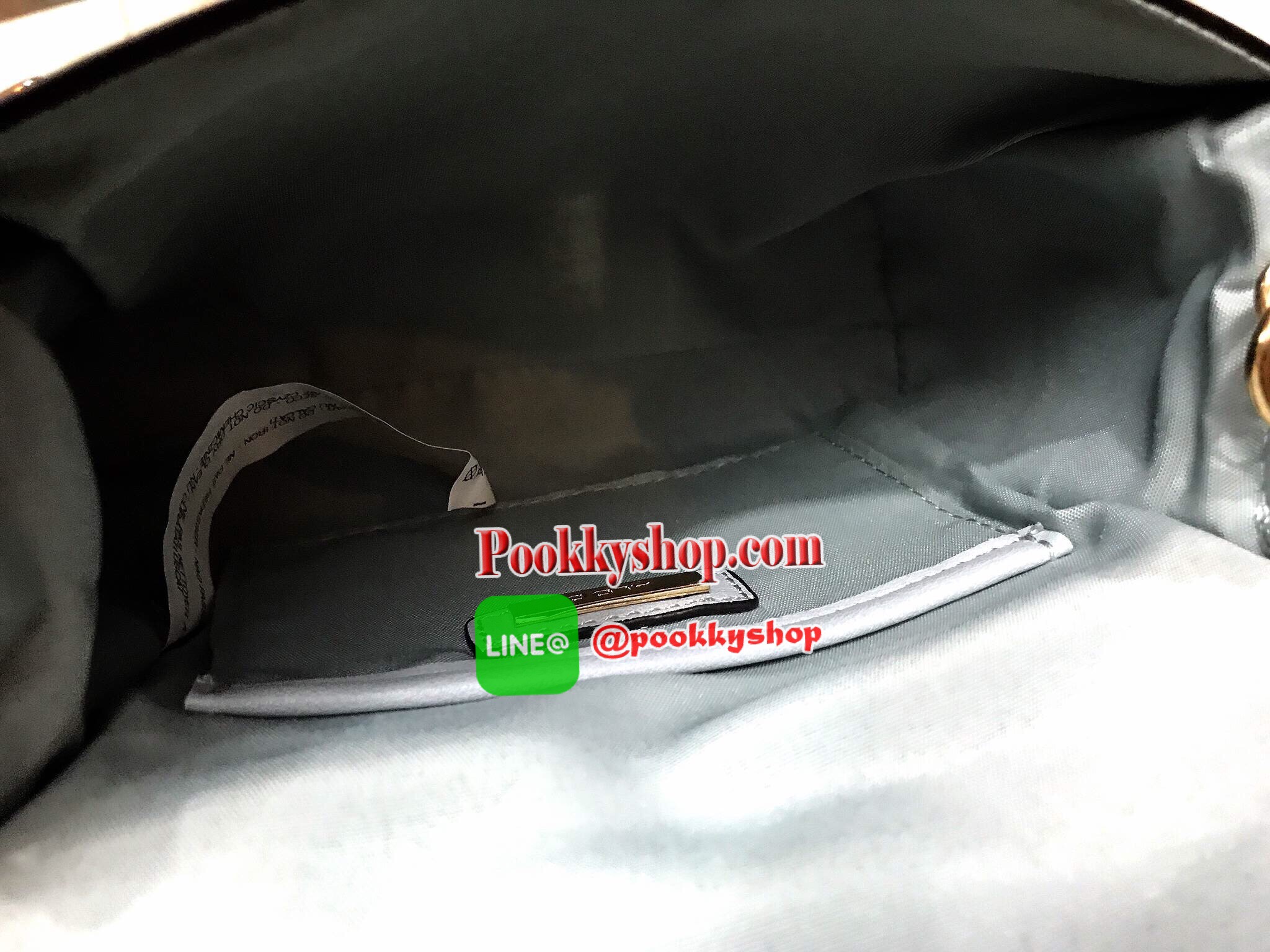 Don't Miss! NEW ARRIVAL! ALDO flower Crossbody Bag กระเป๋าถือ/สะพายรุ่นใหม่ล่าสุด ALDO แบรนด์ดังจากแคนนาดาดีไซน์สุดชิคปักลายดอกไม้สไตล์วินเทจหนังลายทางสพาสเทลอยู่ทรงกันน้ำ เปิดปิดด้วยกระดุมแม่เหล็ก ภายในมีโลโก้ ช่องซิป ช่องใส่มือถือ ใส่iphone7+ได้ น้