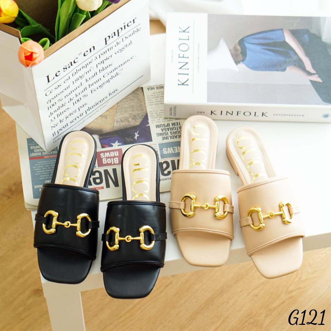 พร้อมส่ง รองเท้าแตะสวยมากกก ชนช้ อป มาใหม่ล่าสุด ทรงสวม อะไหล่สีทอง งานหนังpuแท้ นิ่ม มากกกกก ทรงสวย สาวหน้าเท้ากว้างใส่ได้ ส้นสูง1นิ้ว คือมัน ดีมาก ลงตัวสุด ใส่เดินสบายมากด้วยจ้า