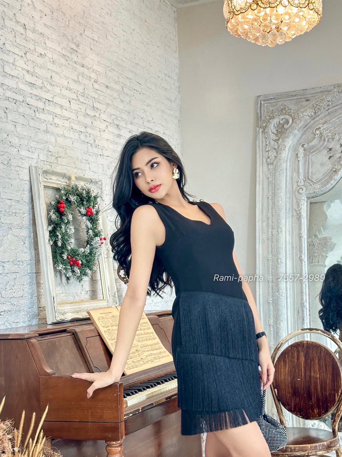 เดรสแฟชั่น เดรสสีดำ ทรงพอดีตัว เนื้อผ้าหนานิ่มอย่างดี มีฟองน้ำจัดให้ทรงสวย