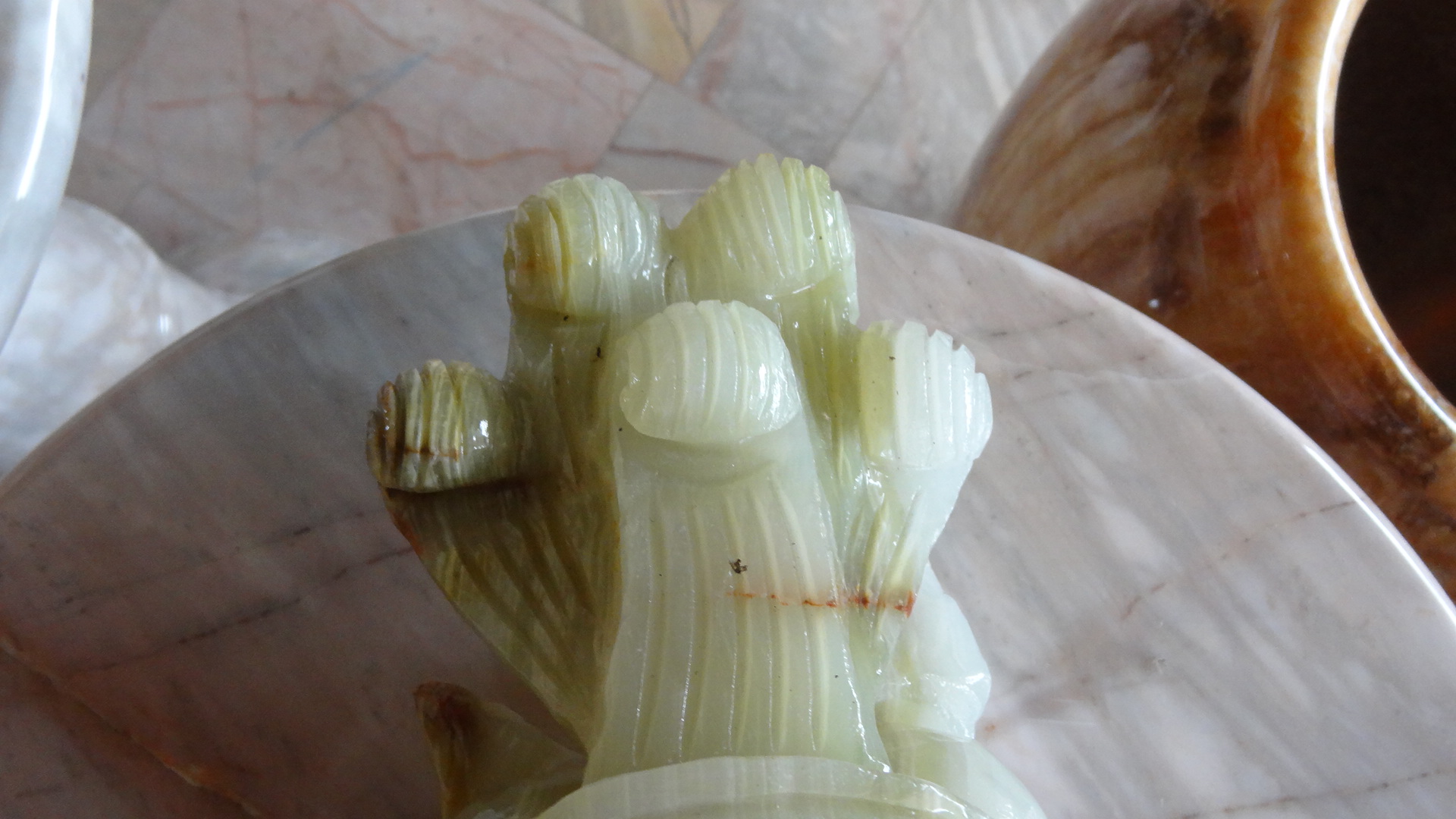 ปี่เซี๊ยะคู่ หินอ่อนหยกเขียว หางพวง ขนาดกว้าง 32 สูง 20 เซนติเมตร ( 1 คู่ )
