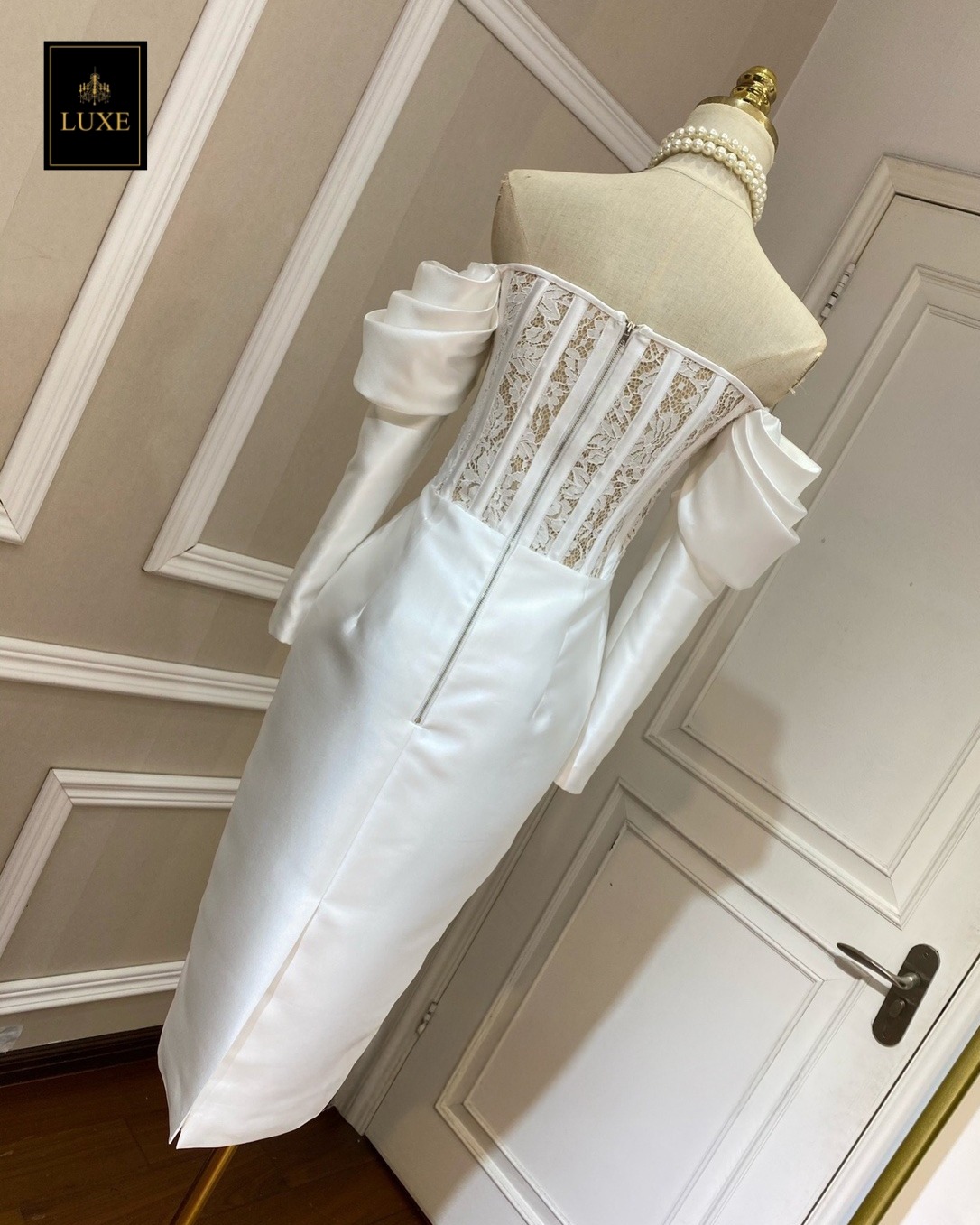 เดรสแฟชั่น เดรสเสื้อเปิดไหล่แขนยาว กระโปรงทรงสอบ