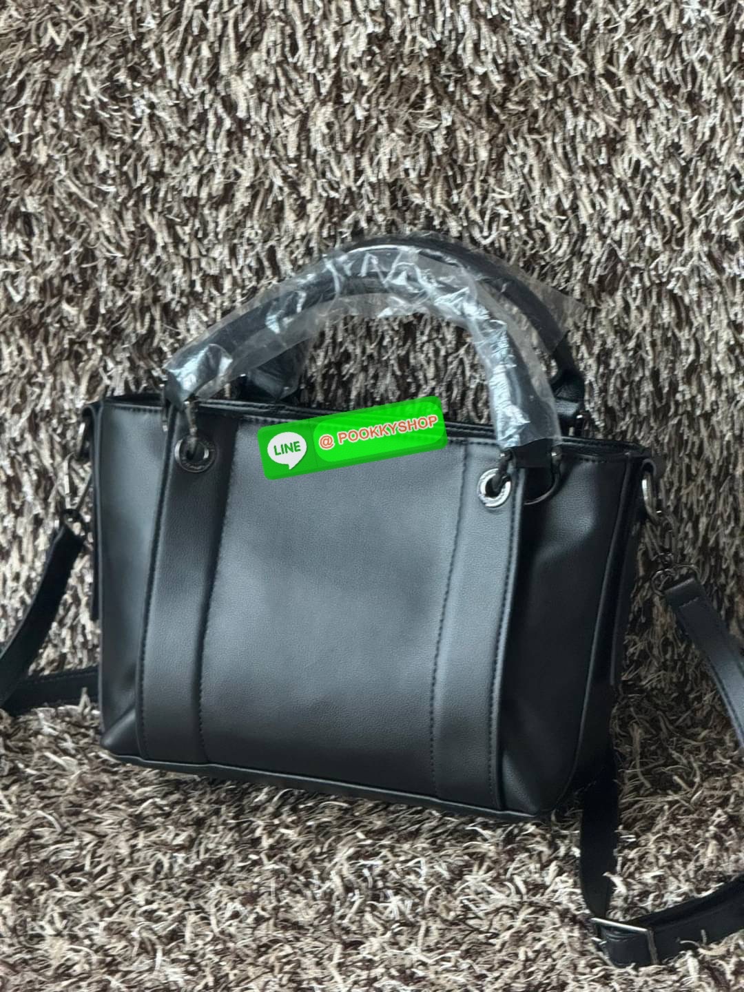 💕LONGCHAMP 3D S HANDBAG กระเป๋าใบนี้สามารถเป็นแบบ cross-body ได้ด้วยสายสะพายไหล่แบบปรับ และยังสามารถถอดออกได้ เมื่อต้องการเป็น Handbag กระเป๋า LONGCHAMP 3D เป็นส่วนหนึ่งของเทรนด์ปัจจุบันด้วยสไตล์สากลที่ทันสมัย ปรับให้เข้ากับวันหยุดสุดสัปดาห์ทําให้