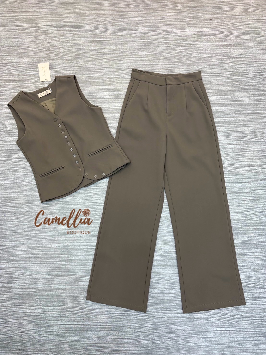 ชุดเซทแฟชั่น Minimal ชุดSet เสื้อกั๊กแขนกุดกระดุมเรียง 2 ชั้น
