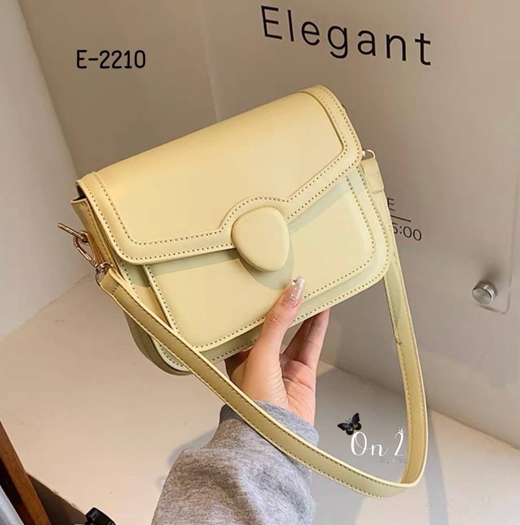 พร้อมส่งค้า แนะนำให้ลอง สะพายมาละมุนมากๆ เป็นใบโปรดที่เเมชได้ทุกลุค รับรองเป็นใบเก่งอีกใบ ทีได้ใช้บ่อยแน่นอน