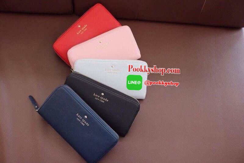 KATE SPADE WALLET กระเป๋าสตางค์ใบยาวรุ่นยอดนิยม วัสดุหนัง safiano เรียบหรู ดูดี อะไหล่ทอง ด้านในมีช่องซิป ช่องใส่เหรียญ ช่องใส่บัตรได้เยอะจุใจ พร้อมกล่อง