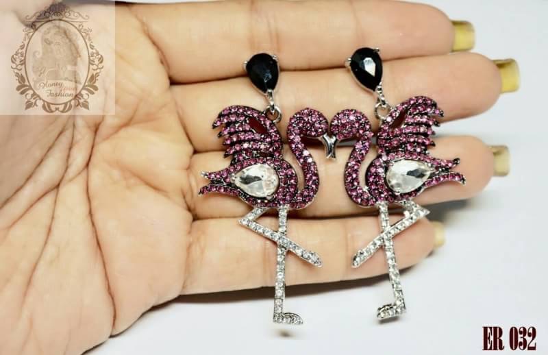 ต่างหูนกฟามิงโก้สุดฮิตประดับพลอยชมพู น่ารักขึ้นไฟ ขนาดกำลังดี อินเทรนสุด จ้า