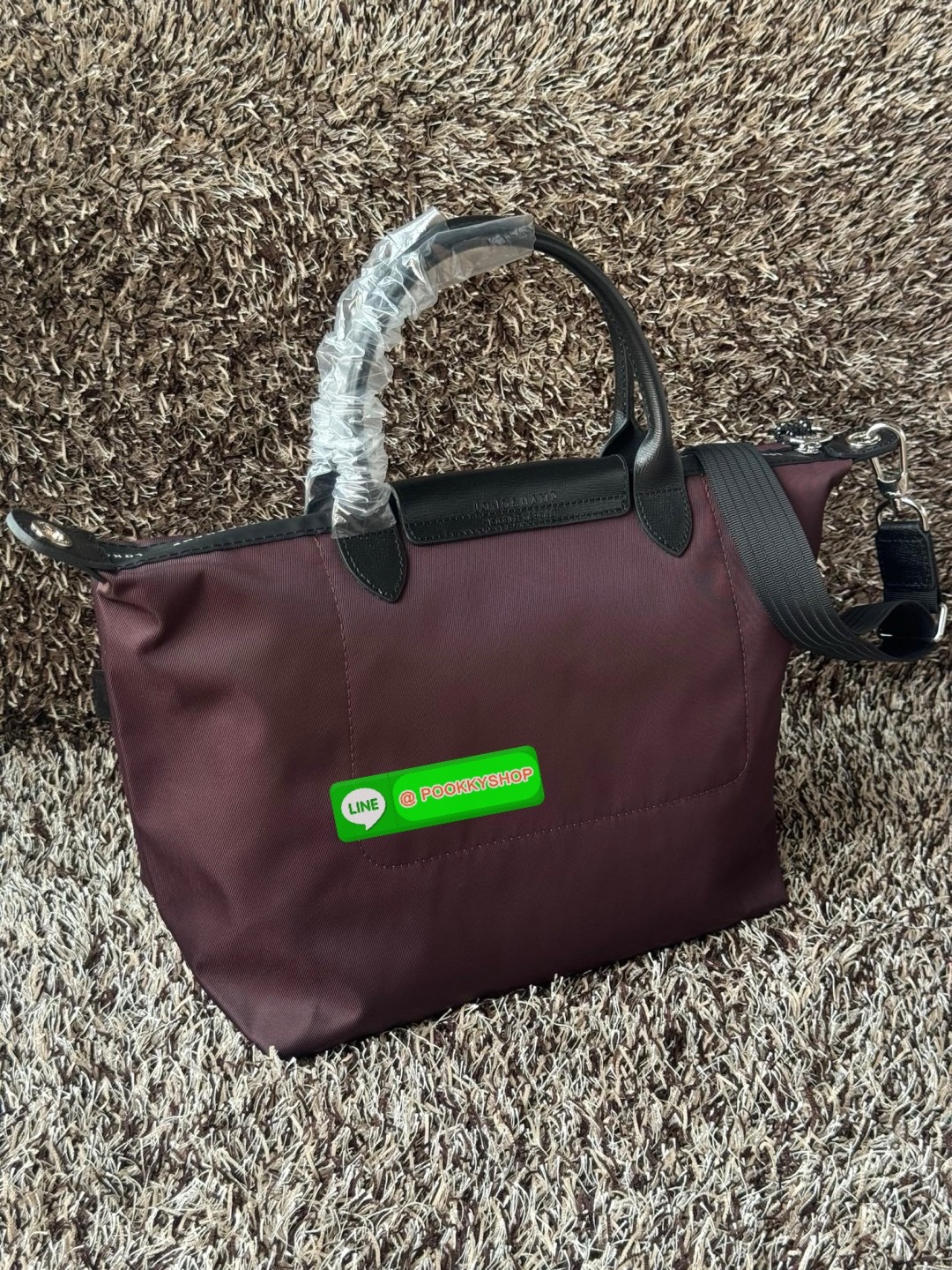 Large Longchamp LE PLIAGE ENERGY L HANDBAG LE PLIAGE รีไซเคิล ECONYLสไตล์สปอร์ต ทันสมัย และใช้งานได้จริง น้ําหนักเบา กระเป๋าใบนี้เป็นเครื่องประดับที่มีเสน่ห์ในอุดมคติที่จะติดตามคุณในทุกกิจกรรมยามเย็นของคุณ มาพร้อมกับสายสะพายไหล่ปรับได้ สามารถพกพาได้ ทั้งแ