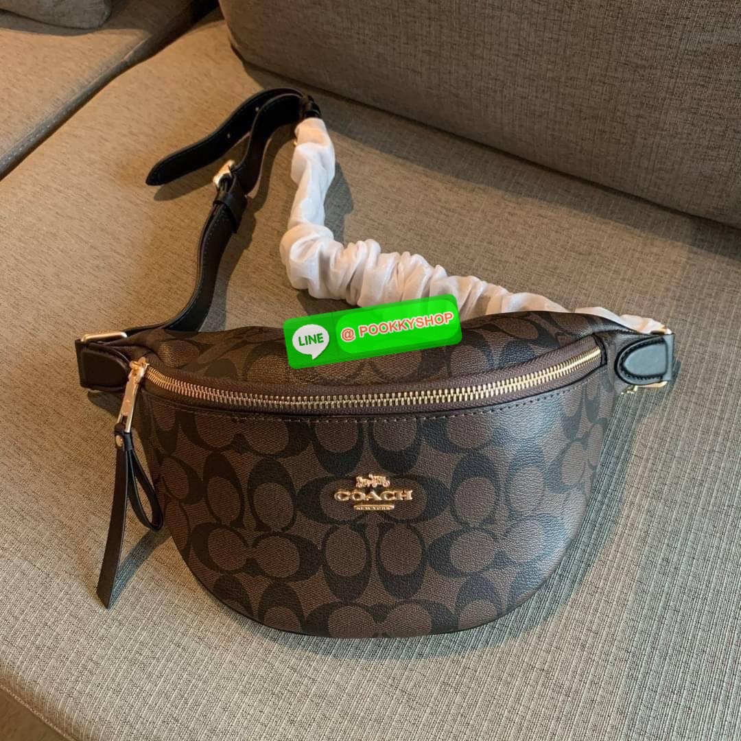 COACH F48740 BELT BAG IN SIGNATURE CANVAS กระเป๋าคาดอกทรง Unisex ทรงโดมรุ่นยอดฮิตไม่มีตกเทรน สวยเท่ทุกสี วัสดุหนังแคนวาสเคลือบคุณภาพดีตัดหนังแท้ ทนทาน ใช้งานง่าย ภายในเป็นช่องโล่ง ใส่ของได้เยอะ หยิบจับได้สะดวก ใช้ได้ทั้งชายและหญิง ใบจริงสวยไม่ผิดหวังคะ