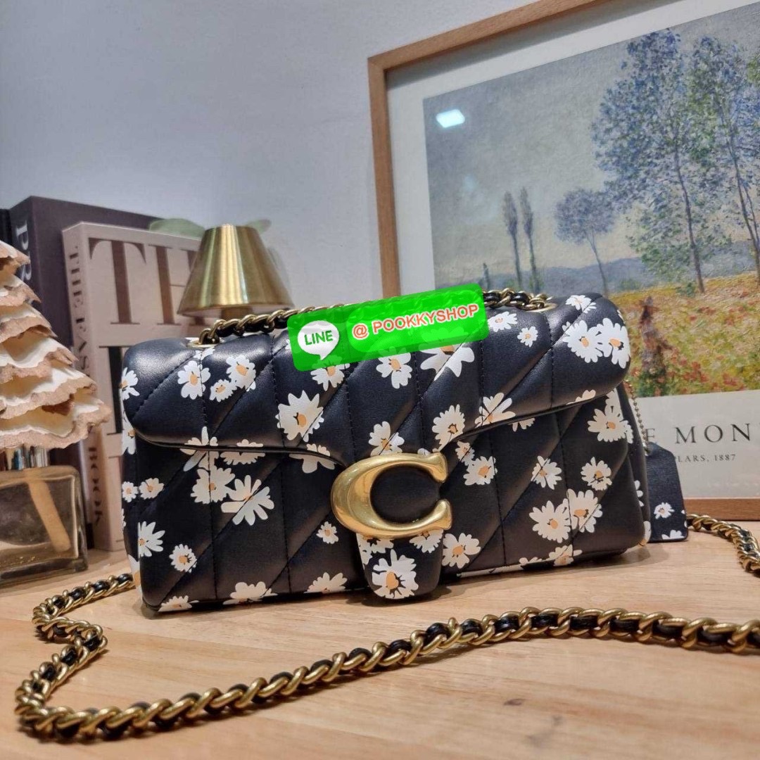 COACH CR705 TABBY SHOULDER BAG 26 WITH QUILTING AND FLORAL PRINT 🔆 Details ไอเท็มใหม่ สวยเกินเรื่องไปมาก! ดีไซน์ลวดลายดอกไม้สดใสตัดกับโทนสีคลาสสิคได้อย่างลงตัว