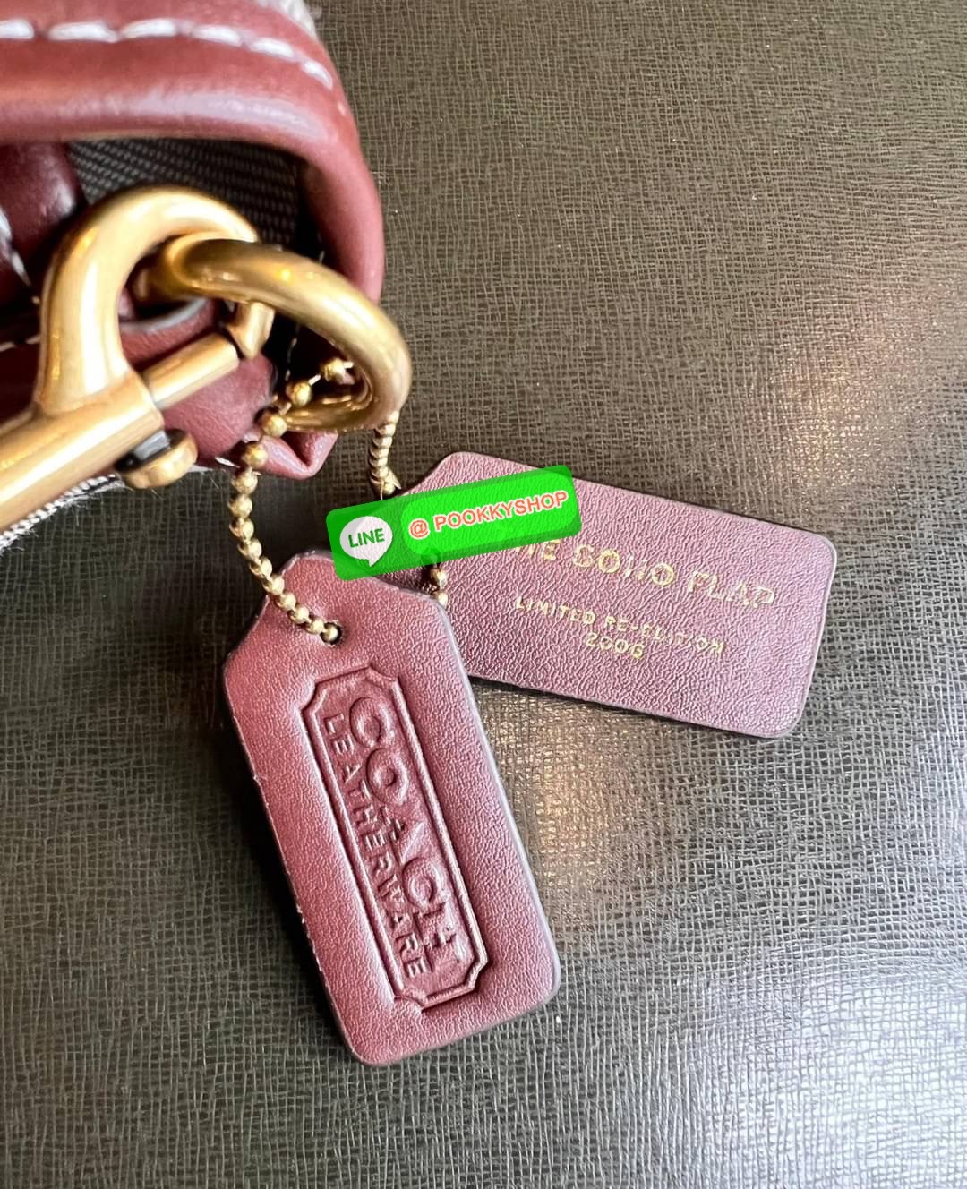 🌟NEW ARRIVAL! วินเทจสุดๆ ใช้กี่ครั้งก็ไม่เบื่อ สวยมากๆค่ะ COACH THE SOHO FLAP LIMITED RE-EDITION!! 💌พร้อมส่ง มาค่าห้ามพลาดคลาสสิค แมทได้กับทุกชุด! 📌รุ่นนี้ต้องมีป้ายแบรนด์Limitedห้อยมาด้วยนะคะ วัสดุJacquard +หนังแท้สวยงาม เปิด-ปิดก