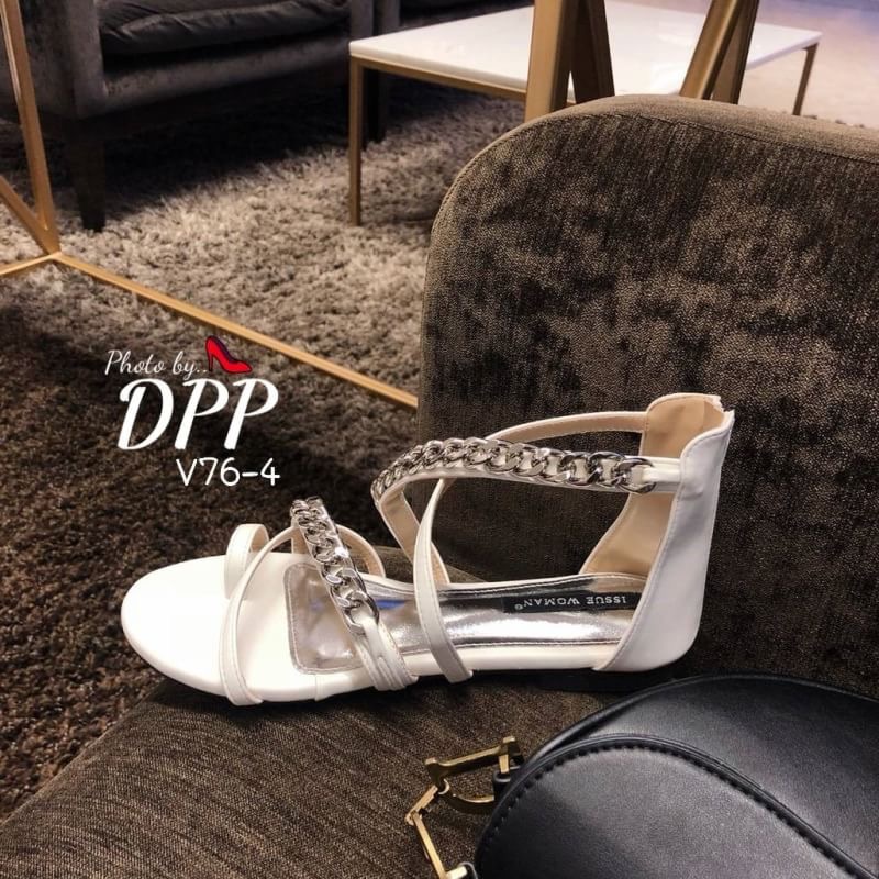V76-4พร้อมส่ง รองเท้ารัดส้น ซิปหลัง งานโซ่ แน่ๆ สวยมาก หน้าสานไขว้ ส้นแบน งานทำงานจากpu นิ่ม ดีไซน์เก๋ น้ำหนักเบา กระชับ เดินง่าย เข้ากับเสื้อผ้าได้ทุกชุดเลยจ้า