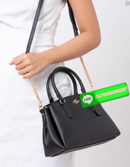 Back in stock! Best seller🔥 🌈ใครรออยู่ห้ามพลาดน๊าา หมดรอบนี้อีกนานกว่าจะเข้าอีกจ้า COACH MINI SAGE CARRYAL ((28977)) พร้อมส่งค่ะ! กระเป๋าถือ//สะพายข้าง หนังแท้ Smooth leather อย่างดี แบ่งช่องกระเป๋าเป็น3ช่อง แต่ละช่องกว้างใส่ของจุ ตรงกลางเ