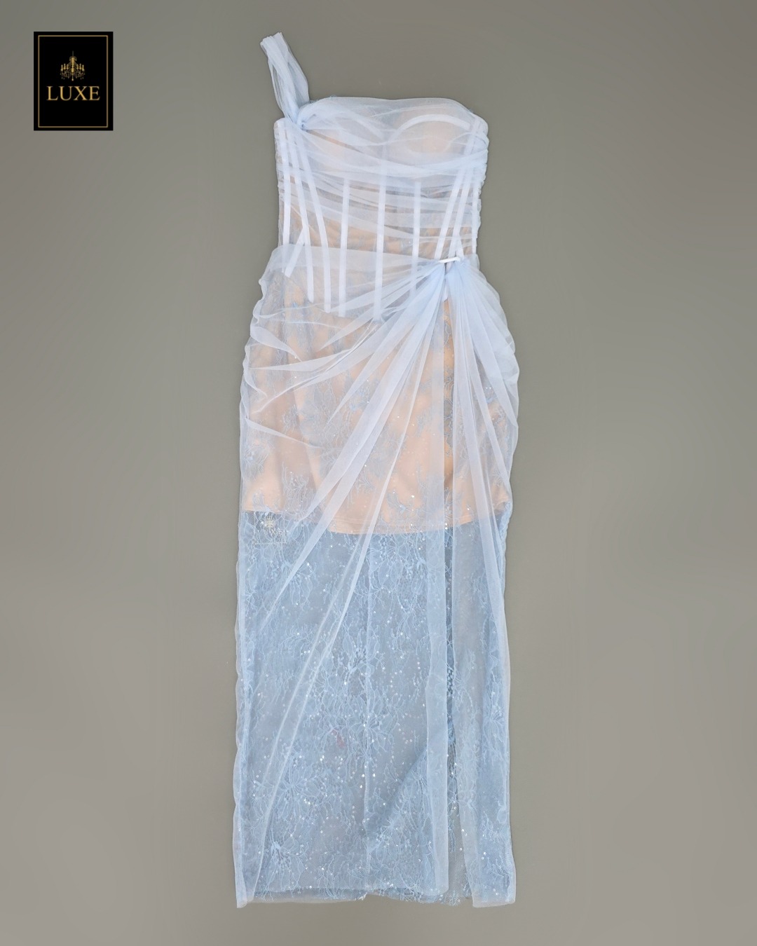 เดรสแฟชั่น เดรสเสื้อเกาะอก มีโครงแบบคอร์เซ็ต