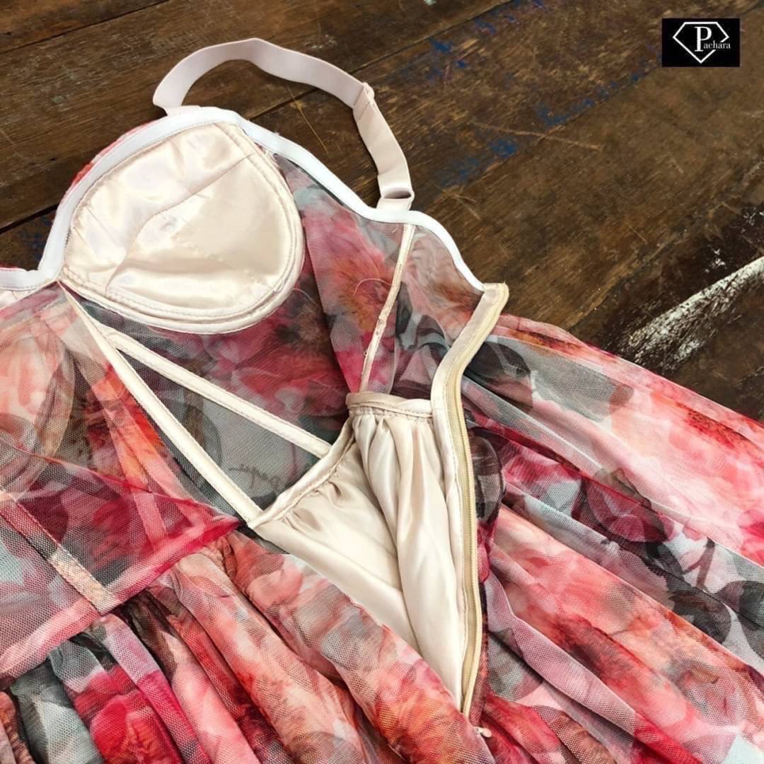 เดรสแฟชั่น เดรสลูกไม้ตาข่ายลายดอกกุหลาบสีชมพูแดง เนื้อผ้าลูกไม้ตาข่ายเนื้อนิ่มเกรดพรีเมี่ยม