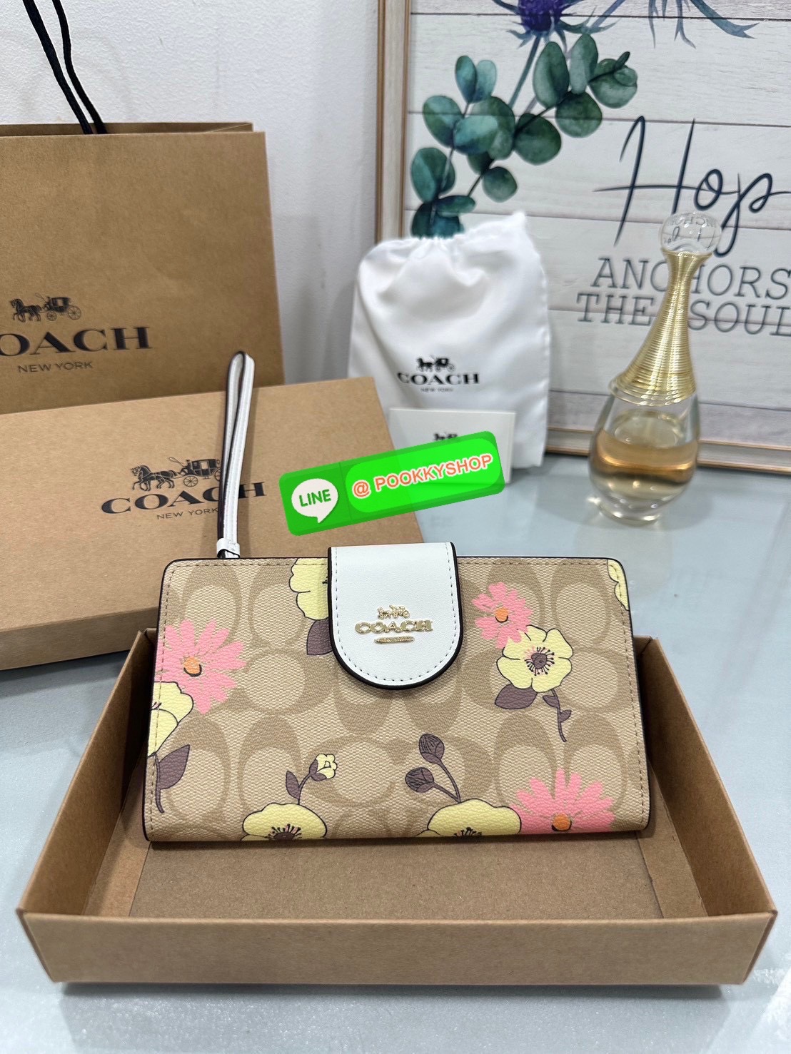 🍀Coach C2874 Tech Phone Wallet In Colorblock Signature 🍀 COLOR: signature canvas