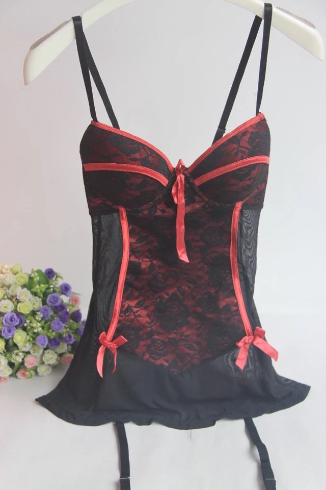 ชุดคอร์เซ็ต เดรสสั้น ชุดรัดทรง สไตล์คอร์เซ็ต แต่งริบบิ้นผูกหลัง สีดำ แต่งขลิบลูกไม้ส้ม มีดันทรงในตัว +สายรัดถุงน่อง Size M (B75 /C70) งานนอก สวยเทพเลยคะ
