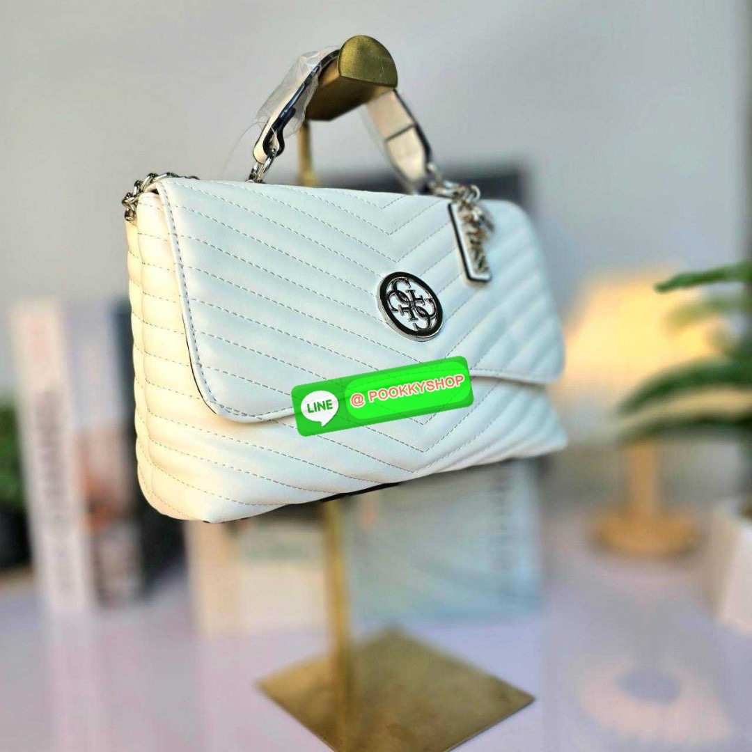 กระเป๋าเกรส Guess สะพายได้ ถือได้