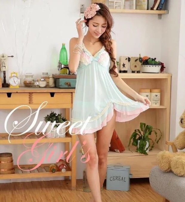 ชุดนอนเซ็กซี่ ชุดนอน คุณหนูสีลูกกวาด สีฟ้า พาสเทล สไตล์เจ้าหญิง แต่งระบายสายและช่วงอก ไล่โทนชมพู ฟ้า เหลือง ชายเล่นระดับ แต่งริบบิ้นหวานสุดๆคะ +กางเกงในแต่งระบายเข้าชุด