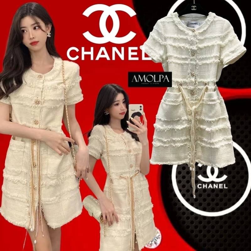 พร้อมส่ง !! DRESS CHANEL TWEED 2022SS ใหม่ล่าสุด งานสวยยตาแตกกค๊า กระดุมมุข ผ้าทวิตงานอย่างดี มาพร้อมสายเข็มขัดมุข กระดุมอย่างดี ใส่เข้ากันบอกเลยว่า สวยสุดๆ ห้ามพลาดเลยน๊า ป้าย Tag CHANEL