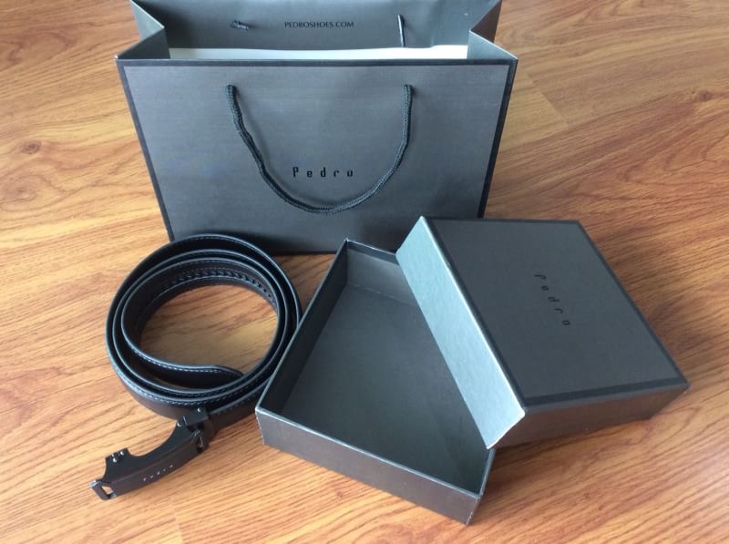 DON'T MISS! PEDRO MEN LEATHER BELT (Free Size) เข็มขัดหนังรุ่นใหม่ล่าสุดจาก PEDRO MEN หัวเข็มขัดโลหะอะไหล่ดำ แบบเรียบ โลโก้แบรนด์ที่หัวเข็มขัด คุณภาพดีตามแบบฉบับของแบรนด์ สายเข็มขัดหนังเรียบสีดำ สายปรับใช้เข้าได้กับทุกชุด มาพร้อมกล่องและถุงกระดาษแบรน