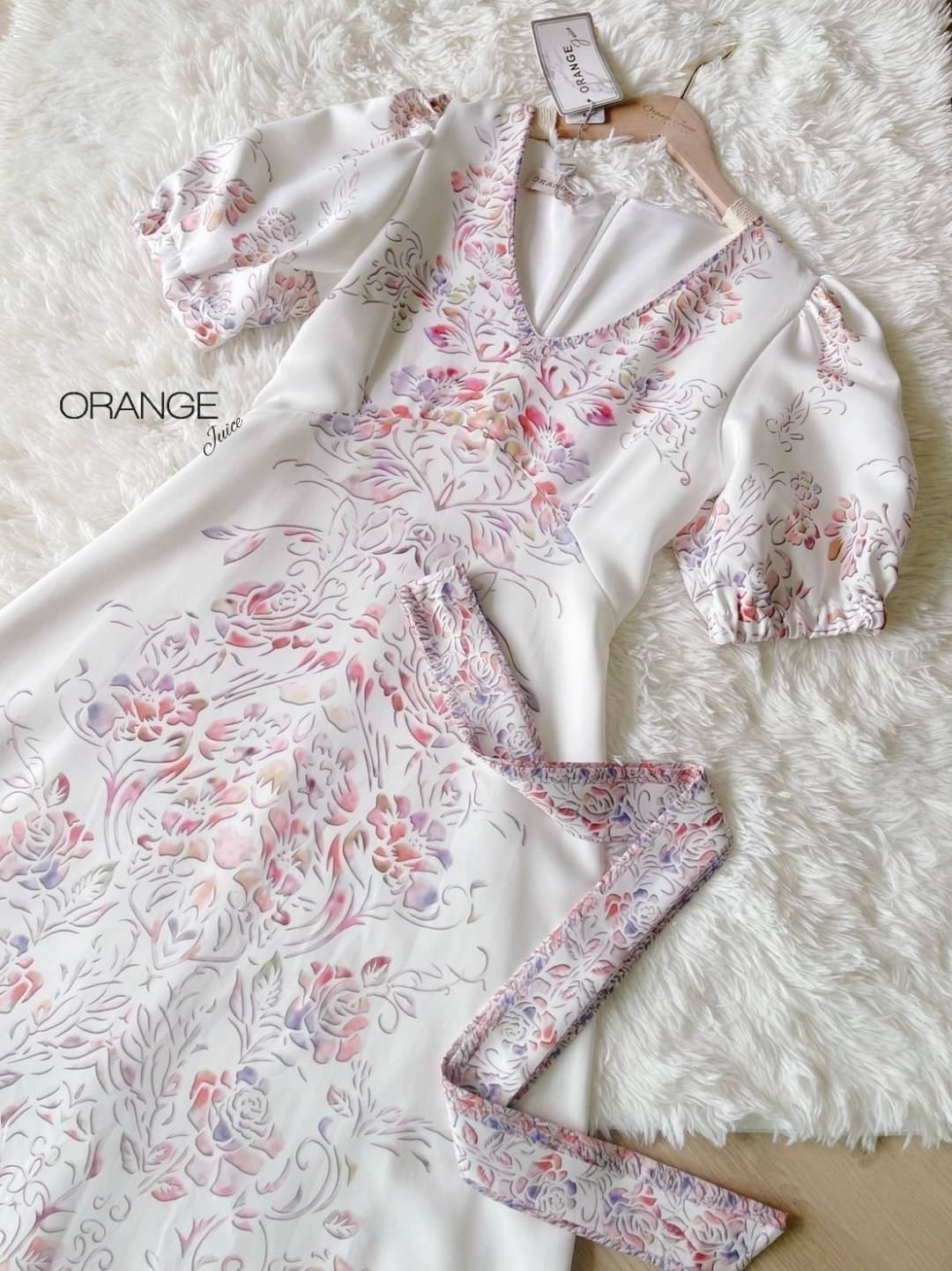 NEW ARRIVALS By Orange Juice Maxi เดรสยาวลูกไม้