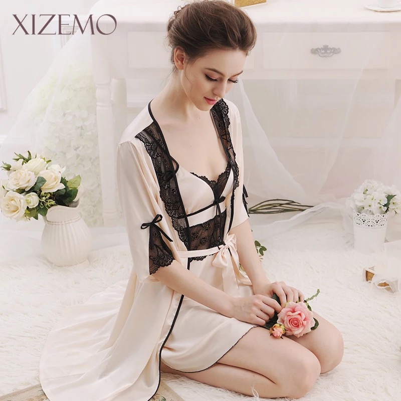 Set ชุดนอน เซ็ทชุดคลุมนอน+ สายเดี่ยวสีแชมเปญ แต่งลูกไม้ดำ