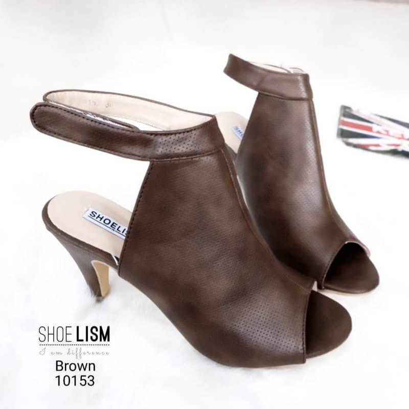 กรี้ดดด ! ความสวยที่ลงตัว จบปังในคู่เดียว สุดฮอทเลยค่ะงานนี้ ยกให้นาง ลุกส์ปราด้าที่รัดข้อ เปิดส้น สวยอมตะมากๆ หนัง pu เล่นดีเทล ที่ลายปั้มเล็กๆ ดู modern งานนี้ไม่เคยทำให้ใครผิดหวัง