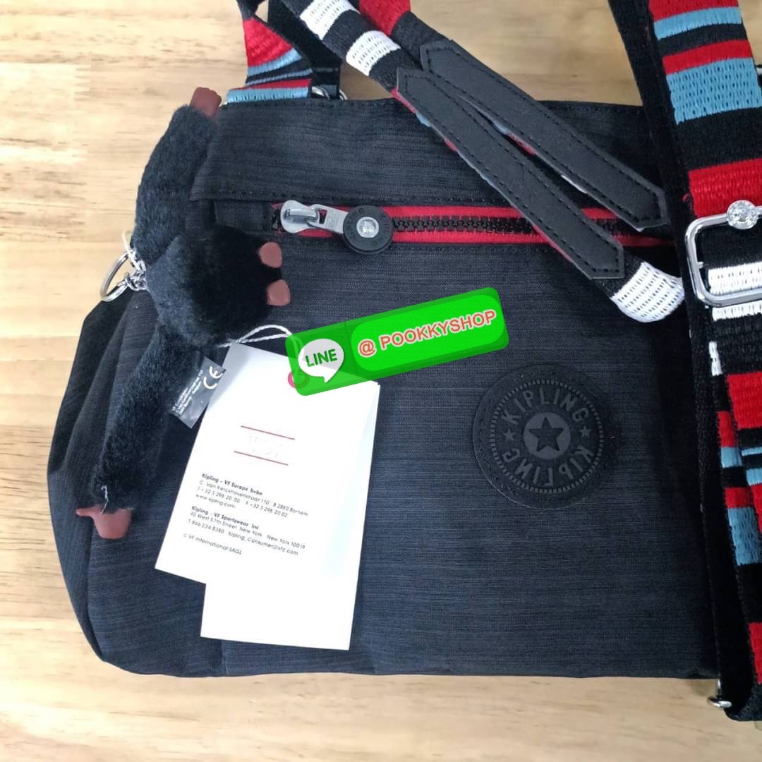 KIPLING ELISE HANDBAG กระเป๋าถือและสะพายไหล่ วัสดุ Nylon +Polyester ขนาดกำลังพอดี จุของได้มาก มีหูจับสองสาย ถือสะดวก น้ำหนักเบา มีช่องซิป ด้านหน้า ช่อง กระเป๋าหลักเปิด-ปิดด้วยซิป มี3 ช่องว่างใส่ของได้จุมากๆ ใส่มือถือได้ กระเป๋าสตางค์ใบยาว และ เครื่องสำอาง