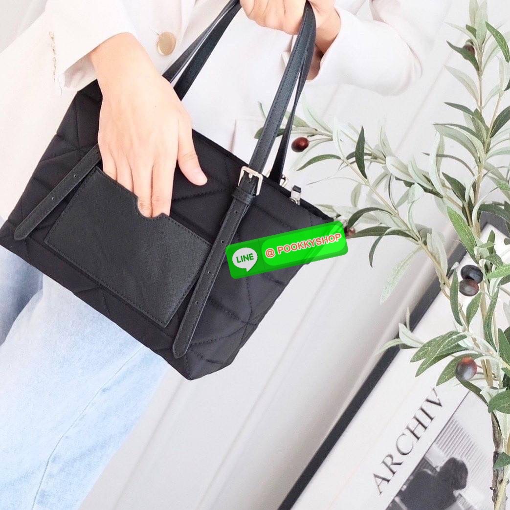 👑รุ่นขายดีล่าสุด กระเป๋า รุ่น COZY ทรง 𝗦𝗛𝗢𝗣𝗣𝗜𝗡𝗚 𝗕𝗔𝗚 size M (กลาง) ที่ผลิตจากวัสดุ Signature ของทางแบรนด์ 𝗡𝗬𝗟𝗢𝗡 𝗡