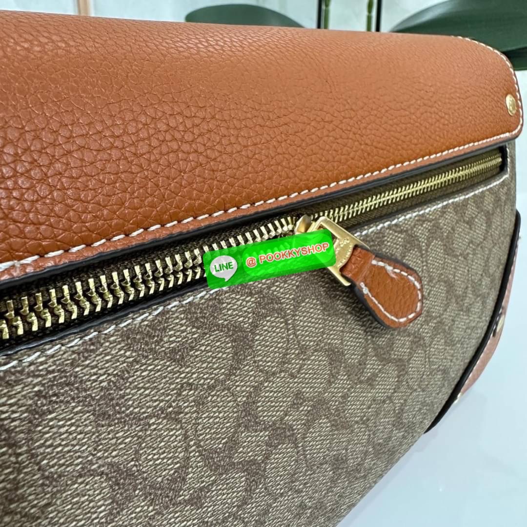 COACH MILLIE SHUOLDER BAG (COACH CE639) กระเป๋าคล้องไหล่และสะพายข้าง วันดุแคนวาส+หนังแท้ เปิด-ปิดกระเป๋าแบบหมุนล็อค ภายในใส่กระเป๋าเงินใบยาว ของจำเป็นอื่นๆได้ มีช่องซิปให้ใส่ของจุกจิก ด้านหลังกระเป๋ามีช่องซิปอีก1ช่อง สายถอดได้ทั้ง2สาย