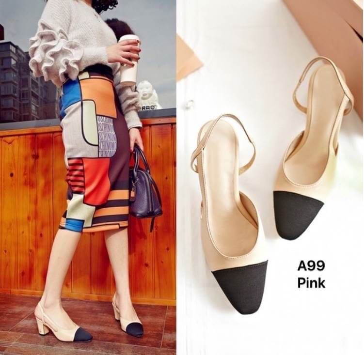 พร้อมส่ง A999 รองเท้าส้นสูงสไตล์แบรนด์ดัง!! งานดีไซน์ใหม่วัสดุทำจากหนังนิ่ม หัวตัดด้วยผ้าสีดำเก๋ๆ ใส่ง่ายมาก เวลาสวมสามารถดึงขึ้นมาได้เลย ตัวส้นรับน้ำหนักได้ดี สูง2นิ้ว แบบเรียบหรูแต่มีสไตล์ สินค้าจริงสวยเป๊ะแน่นอนจ้า