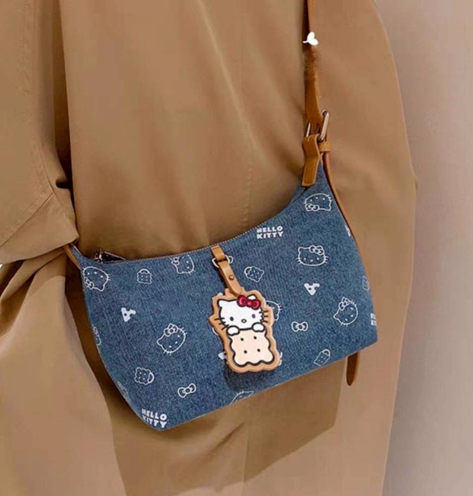 กระเป๋า kitty น่ารักมาก สาวกคิตตี้ห้ามพลาดเลย งานเกรดพรีเมี่ยมสุดๆ