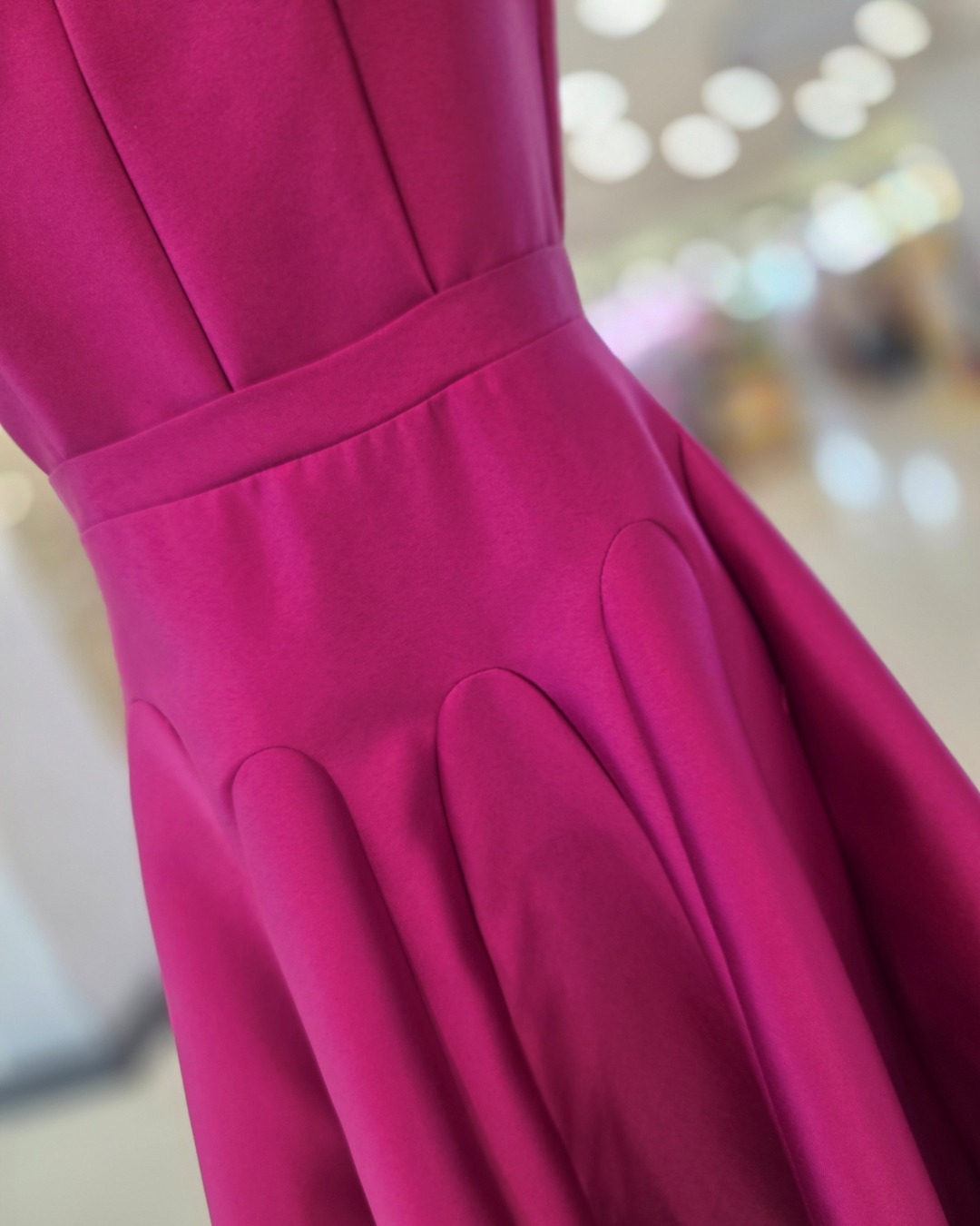 เดรสแฟชั่น เดรสเสื้อคอตั้ง แขนสั้น กระโปรงบาน