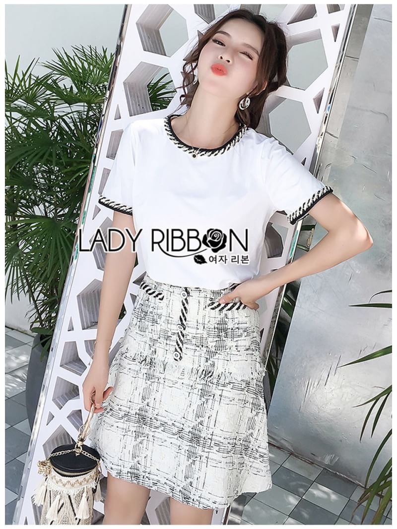 Lady Ribbon's Made Lady Hannah Basic with a Twist T-Shirt and Tweed Skirt Set เซ็ตเสื้อยืดเรียบๆและกระโปรง ลุคนี้ใส่แล้วเหมือนสาวปารีสเลยค่า น่ารักสุดๆ เสื้อยืดเหมือนจะธรรมดาแต่มีดีเทลเก๋ๆที่เข้ากับกระโปรงที่คอเสื้อและชายแขนเสื้อ กระโปรงเป็นทรงเอวสูง