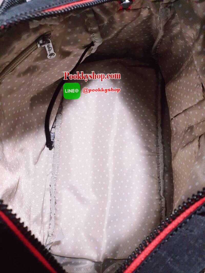 Kipling Women’s Defea Top-Handle Bag กระเป๋าถือหรือสะพายทรงตั้งสวย มีช่องใส่ของแยกเป็นสัดส่วนทั้งด้านในและนอก มีสายสะพายถอดและปรับความยาวได้ฟรีไซส์ มาพร้อมพวงกุญแจลิง น่าใช้คุ้มค่ามากๆจ้า