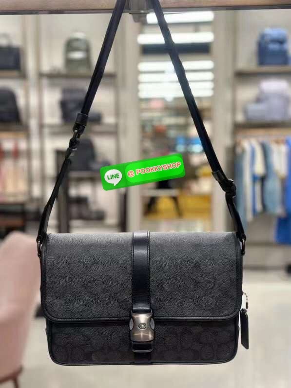 Coach League Messenger Bag PRODUCT DETAILS Smooth leather Inside multifunction pockets Speedclip closure, fabric lining Outside open pocket